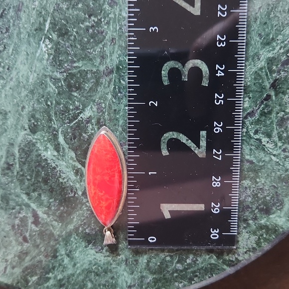 Red coral pendant - Picture 4 of 6